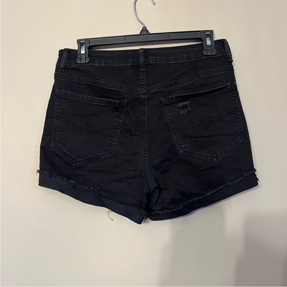 Mudd Black Buttonfly Shorts - Picture 4 of 5